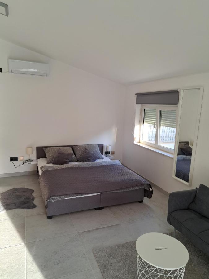 Apartament Mala Smokva Vir Zewnętrze zdjęcie