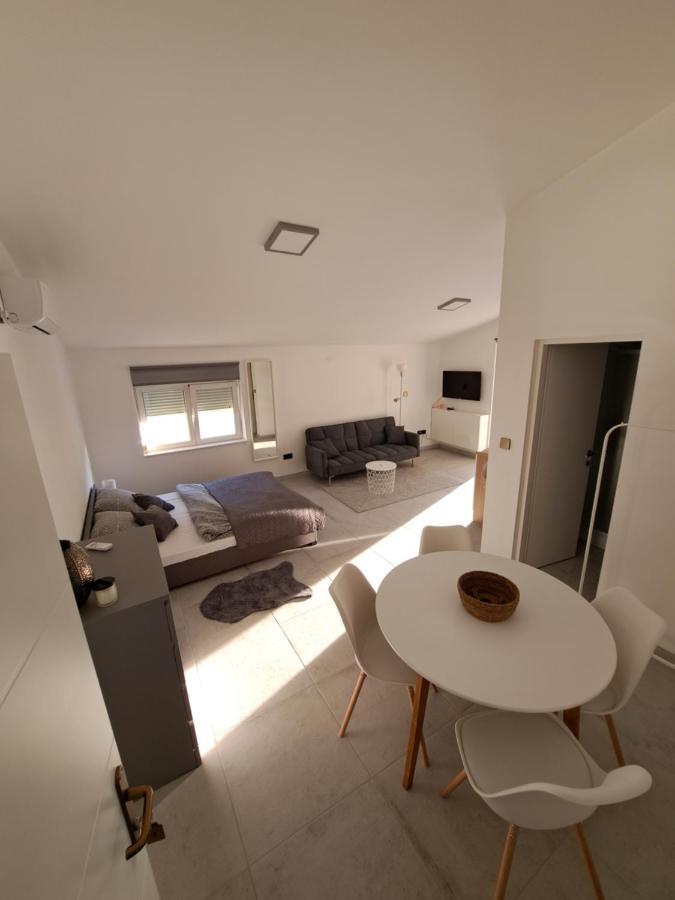Apartament Mala Smokva Vir Zewnętrze zdjęcie